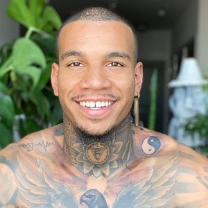 Meet your Posher, Chris